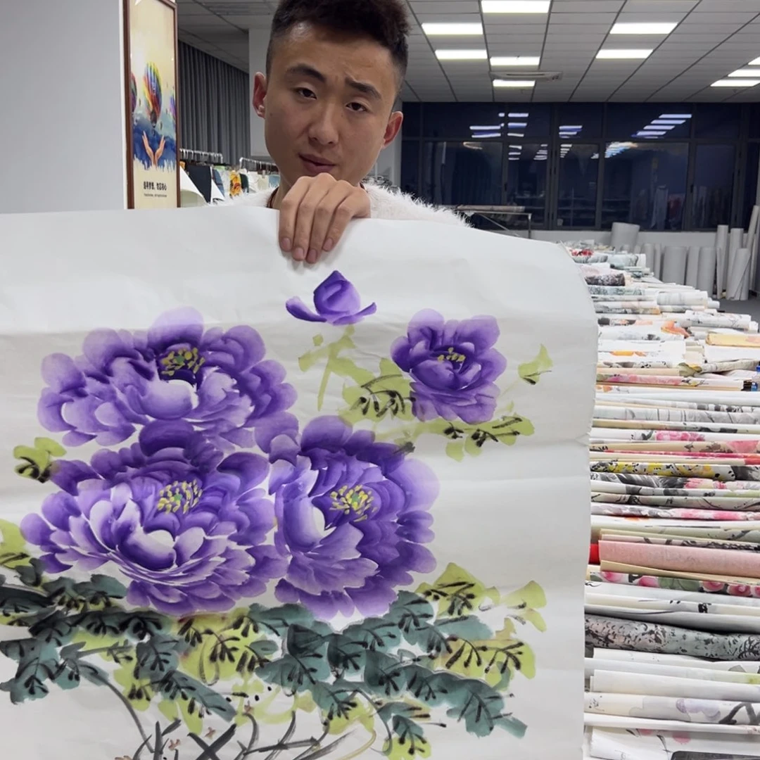 国画卖字画的小男孩