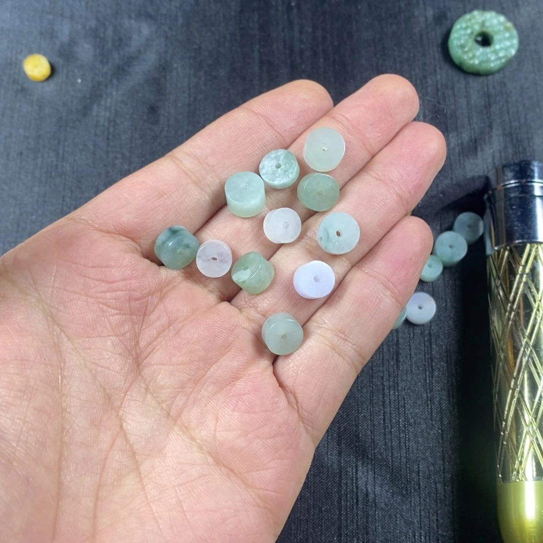 翡翠吊坠(不含链)未镶嵌闲**木