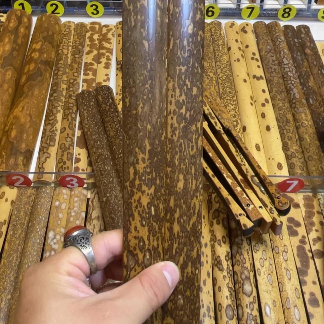 扇子老梅鹿 黑底凸花  77寸2.5