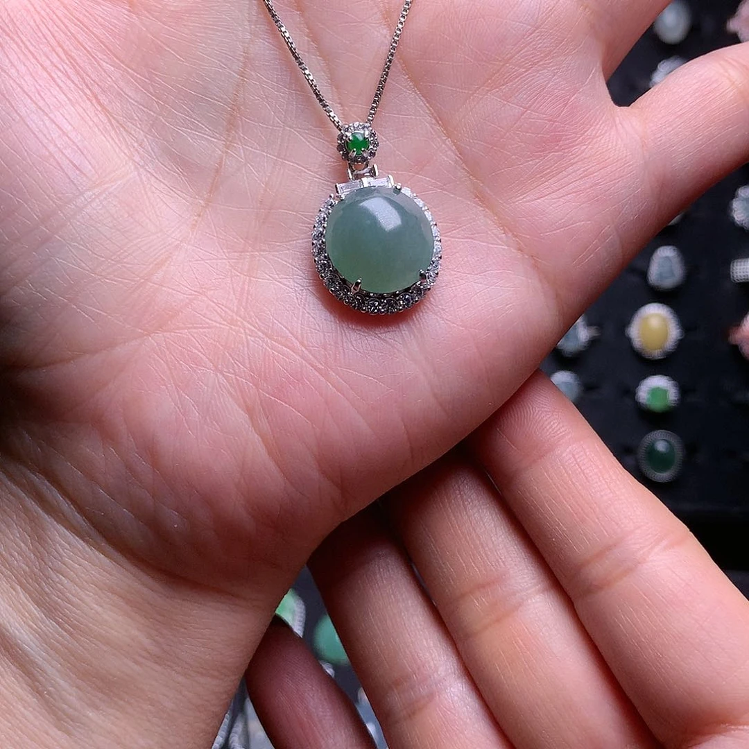 翡翠颈饰银S925镶嵌111111