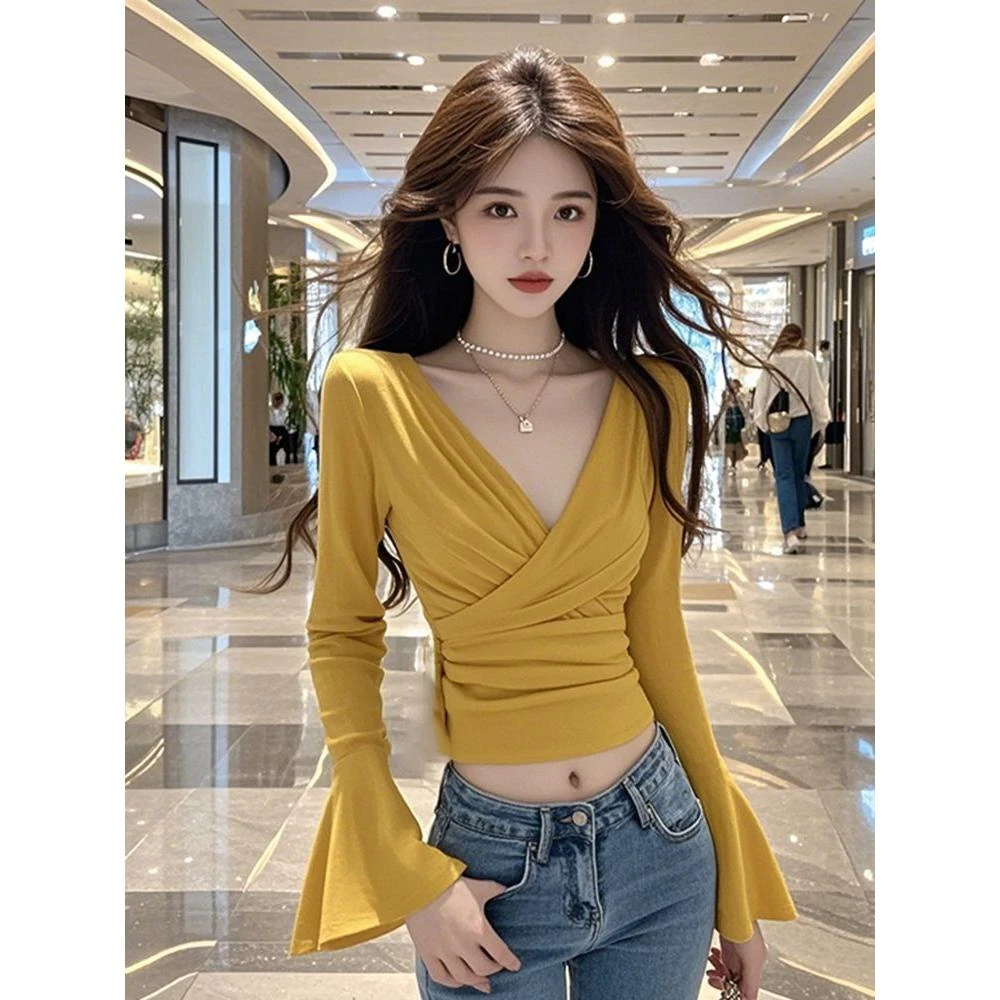 欣旺【官图 随心裁260克11】v领打底衫女收腰独特喇叭袖上衣