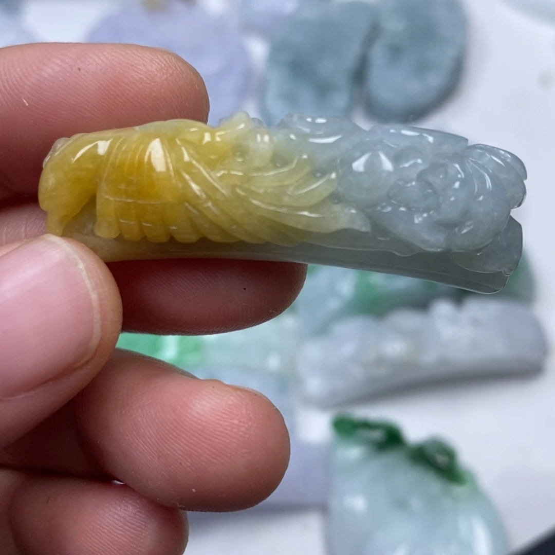 翡翠未镶嵌颈饰翡翠