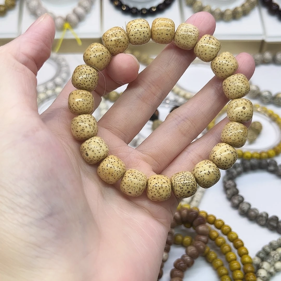 星月菩提吊坠虎皮