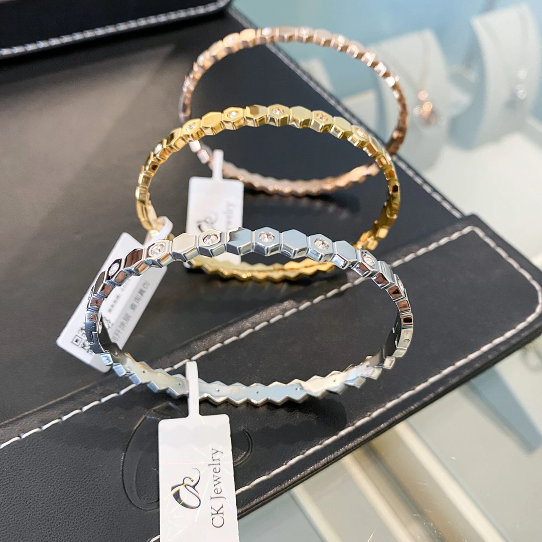 CK 钛钢手镯 爱巢六边形蜂巢镶钻男女手镯个性时尚手环情侣礼物