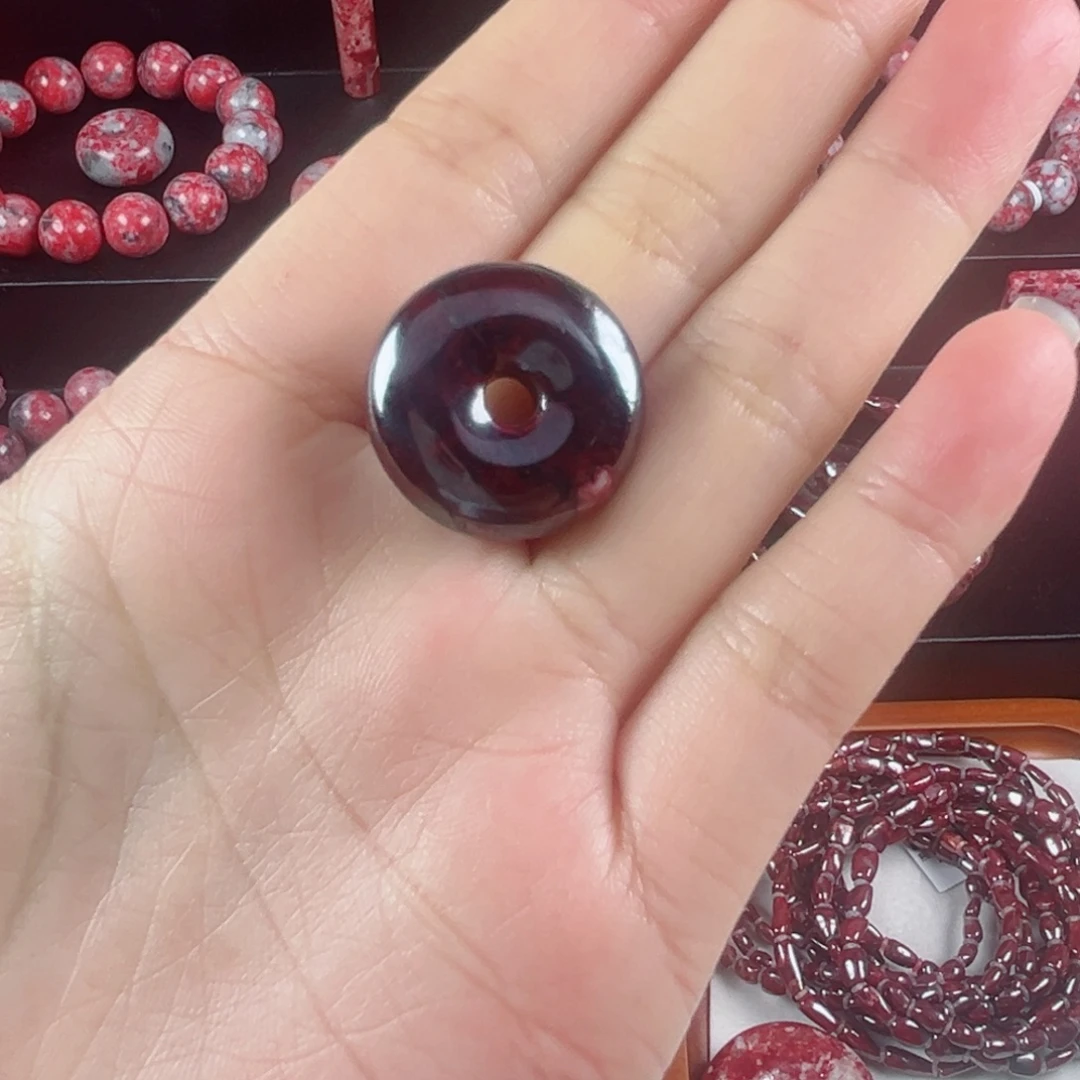 多***宝天然辰砂原矿吊坠17克