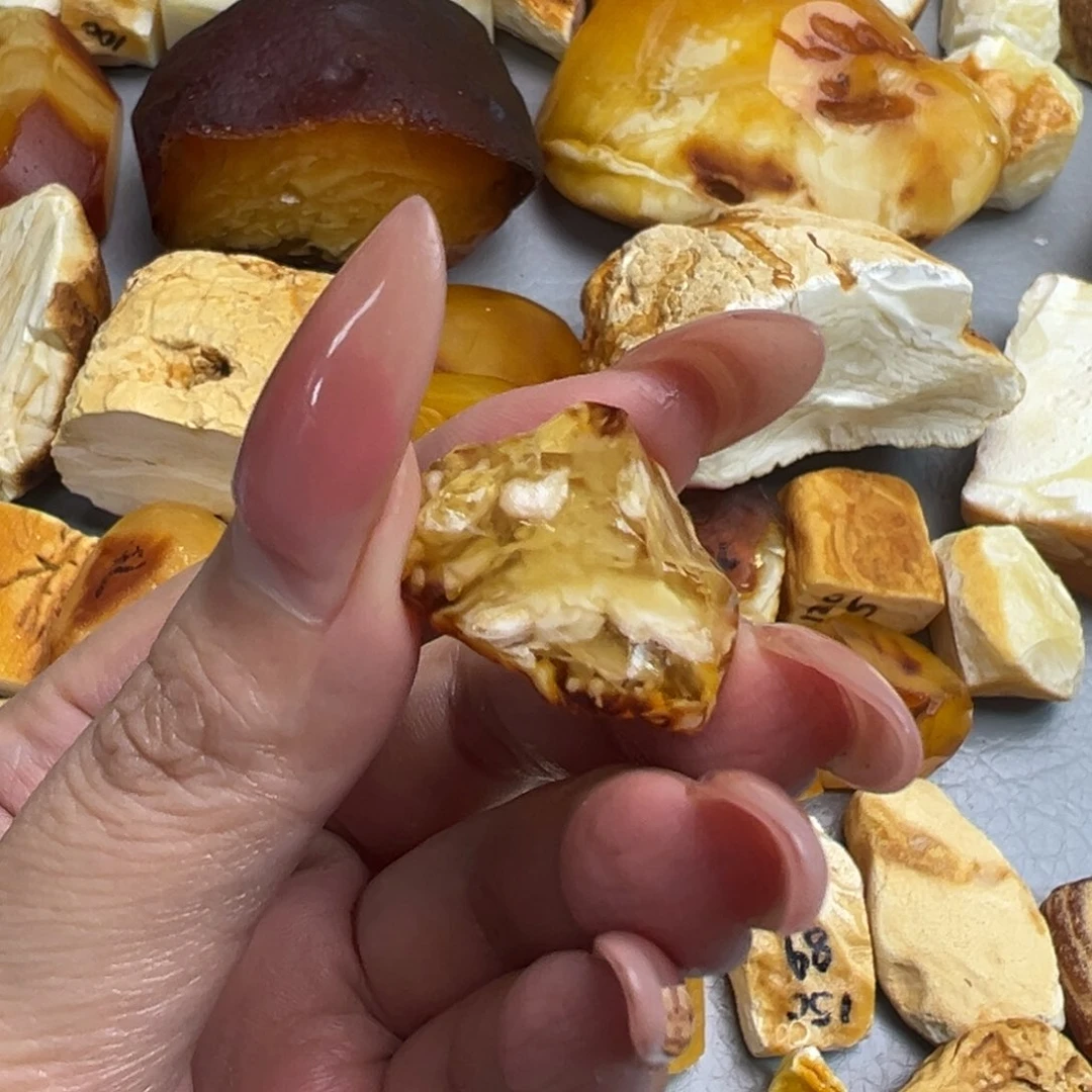 定制琥珀未镶嵌朴*蜜蜡