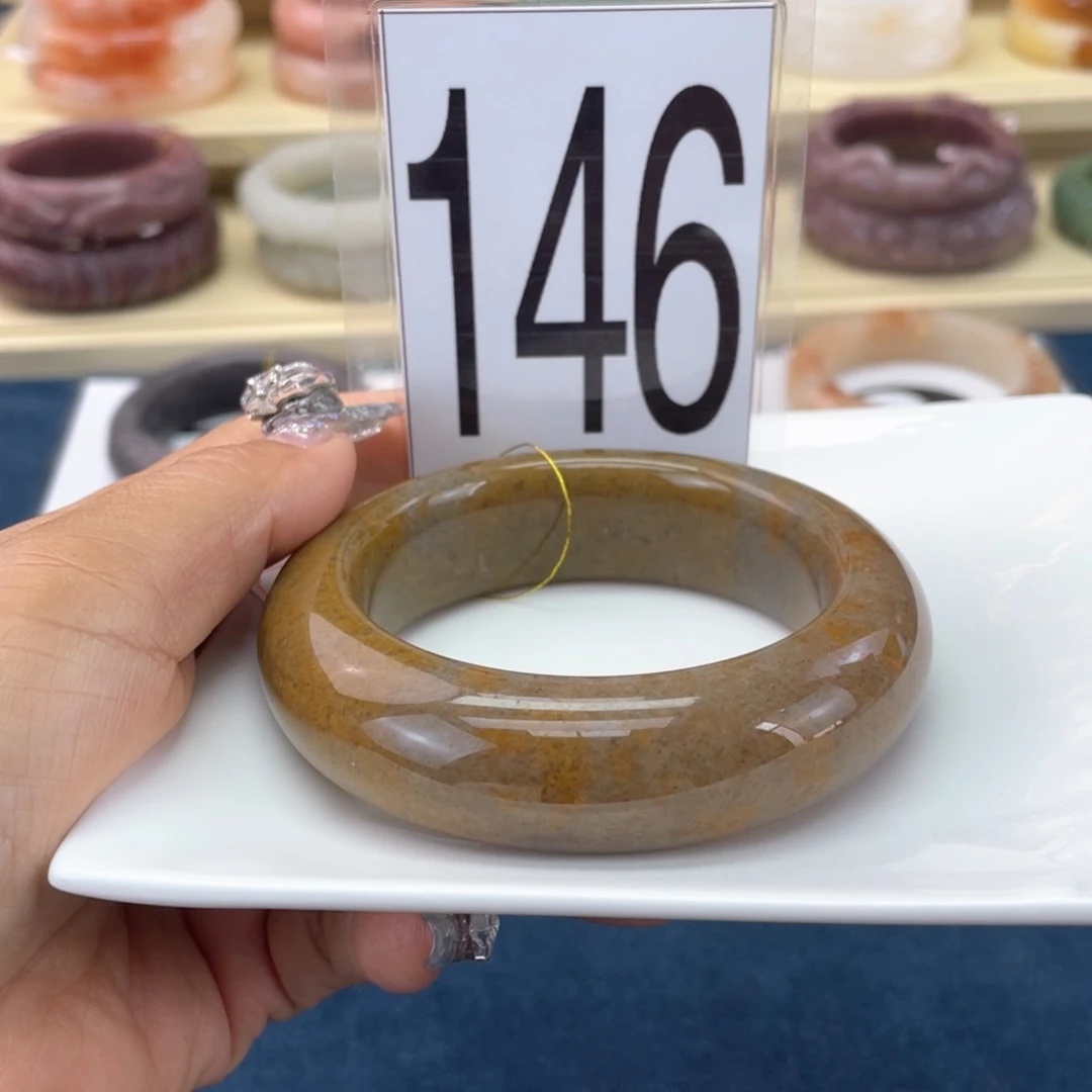 石英岩玉手镯未镶嵌