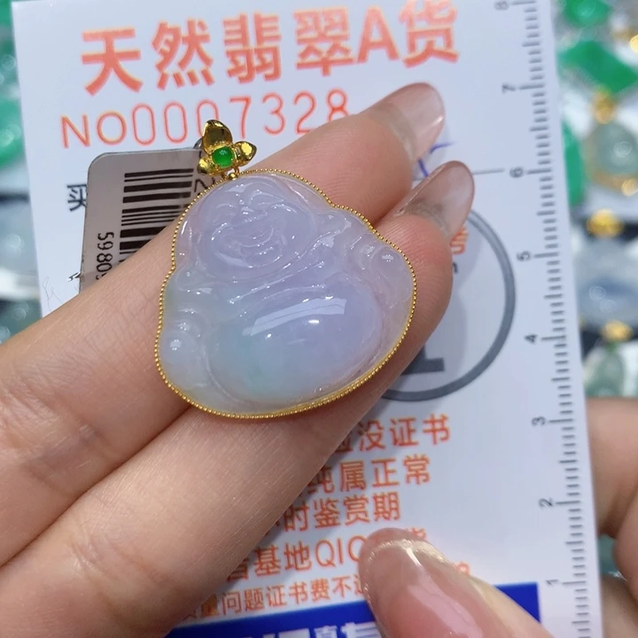翡翠颈饰18K金镶嵌佛公