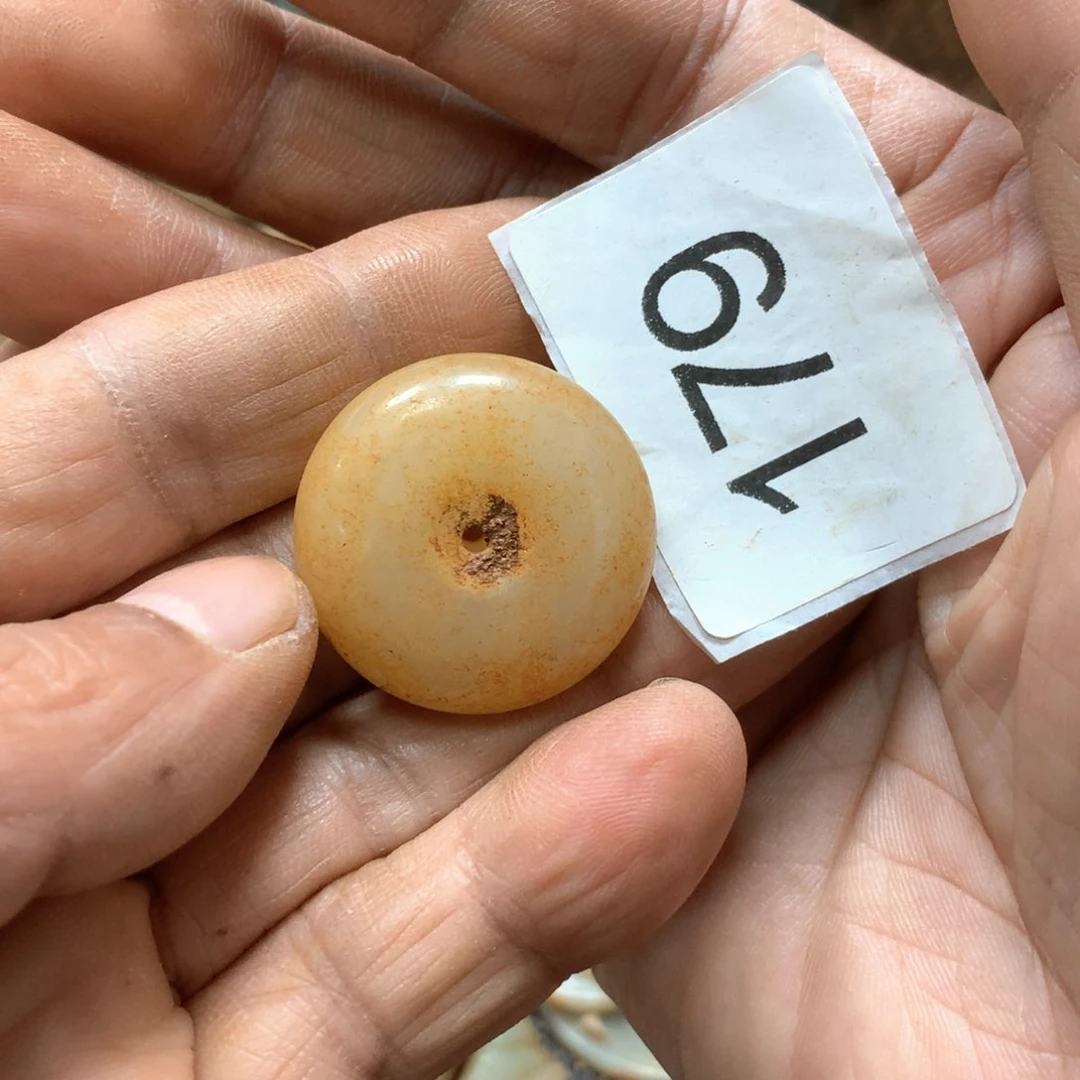 未镶嵌和田玉挂件