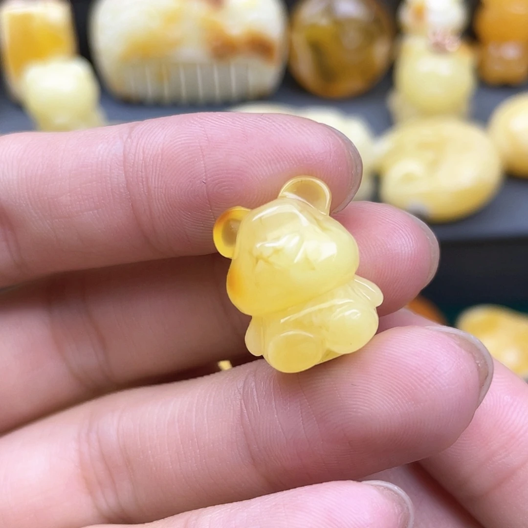 琥珀裸石未镶嵌蜜蜡