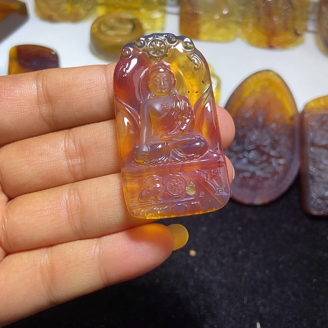 琥珀未镶嵌颈饰缅甸天然琥珀吊坠