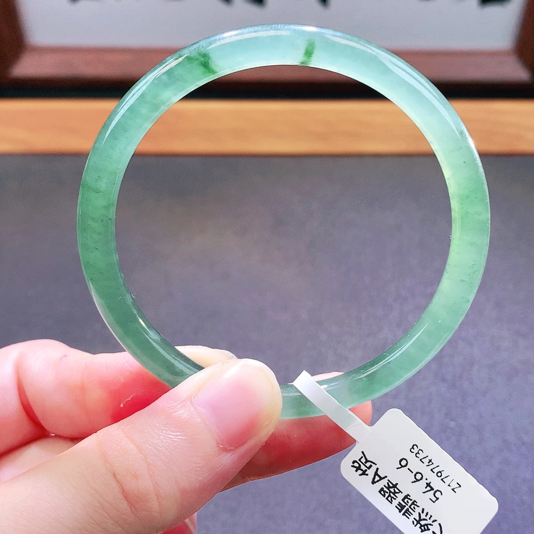 翡翠未镶嵌手镯天然翡翠