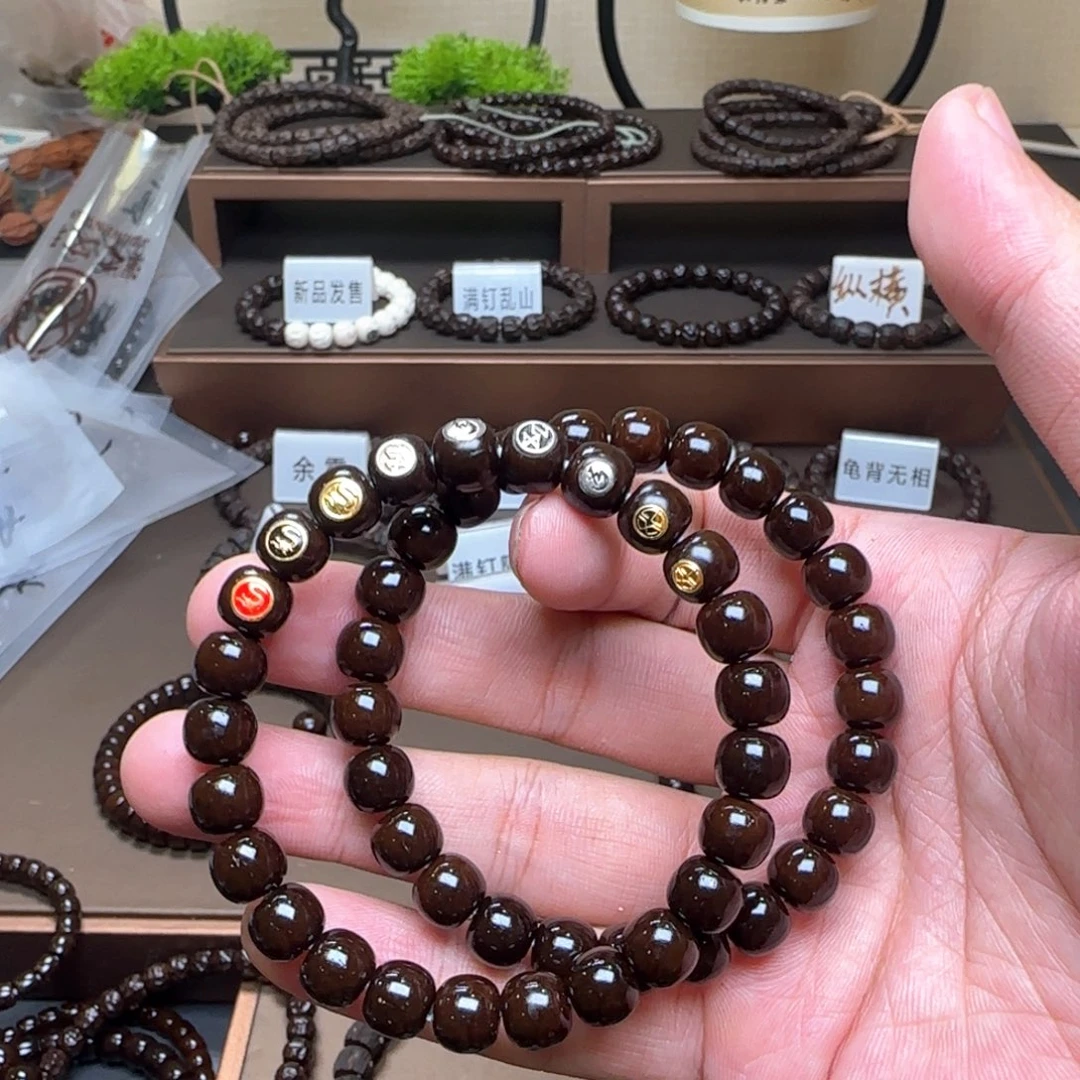 李****椰蒂吊坠9.8老型精挑银标