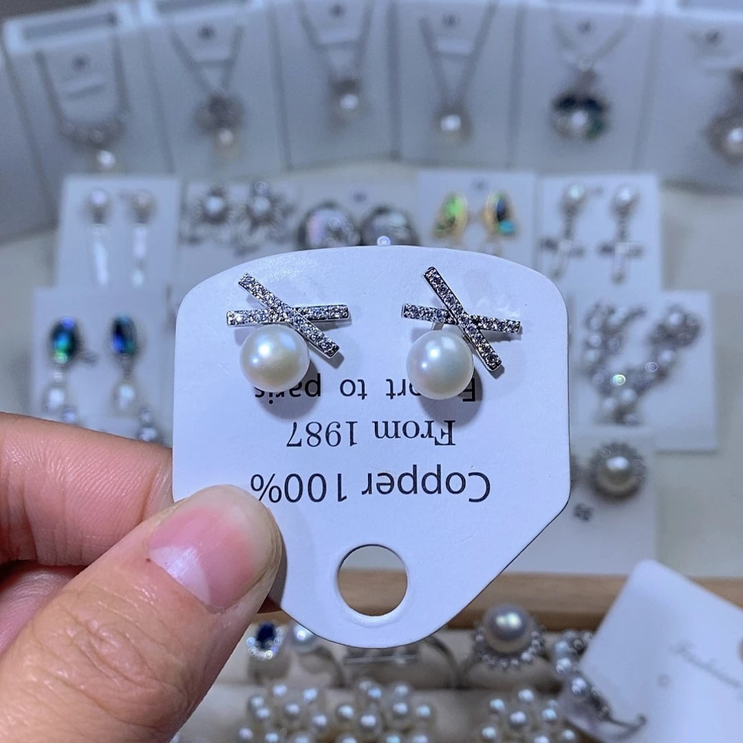 未镶嵌淡水珍珠耳饰