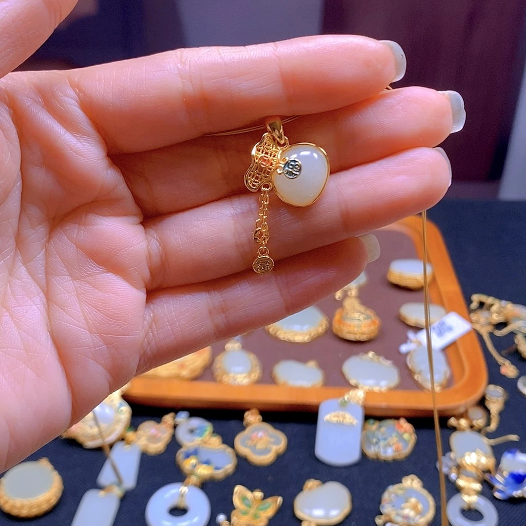 和田玉银S925镶嵌颈饰