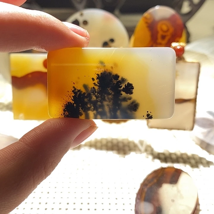 玛瑙/玉髓未镶嵌颈饰