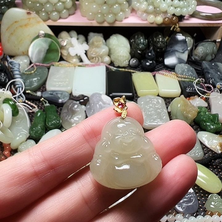 和田玉（糖玉）未镶嵌颈饰