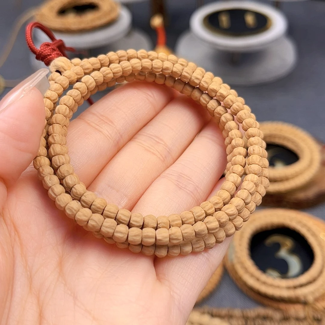 柏香籽/百香籽手串岳*？