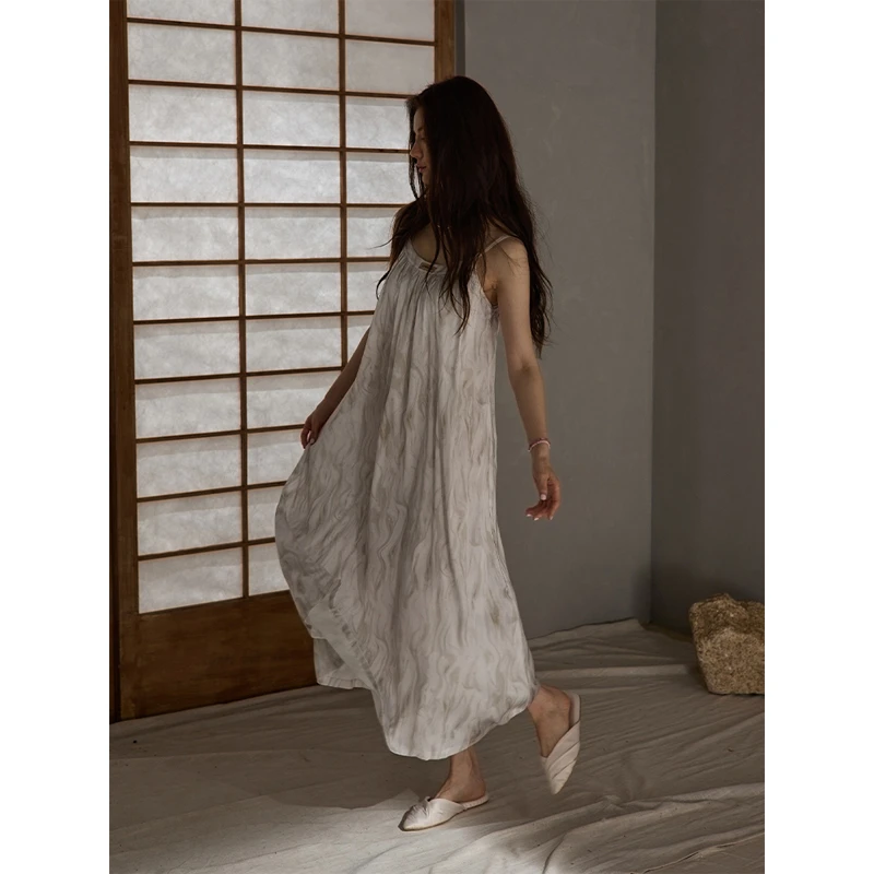 新款睡裙女夏季冰丝带胸垫凉感家居服可外穿吊带女士可外穿睡衣