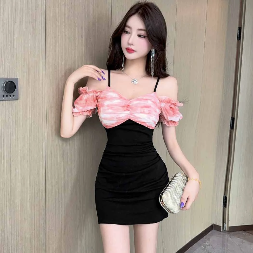 辣妹性感露肩拼色吊带连衣裙女气质名媛收腰显瘦夜场紧身包臀短裙