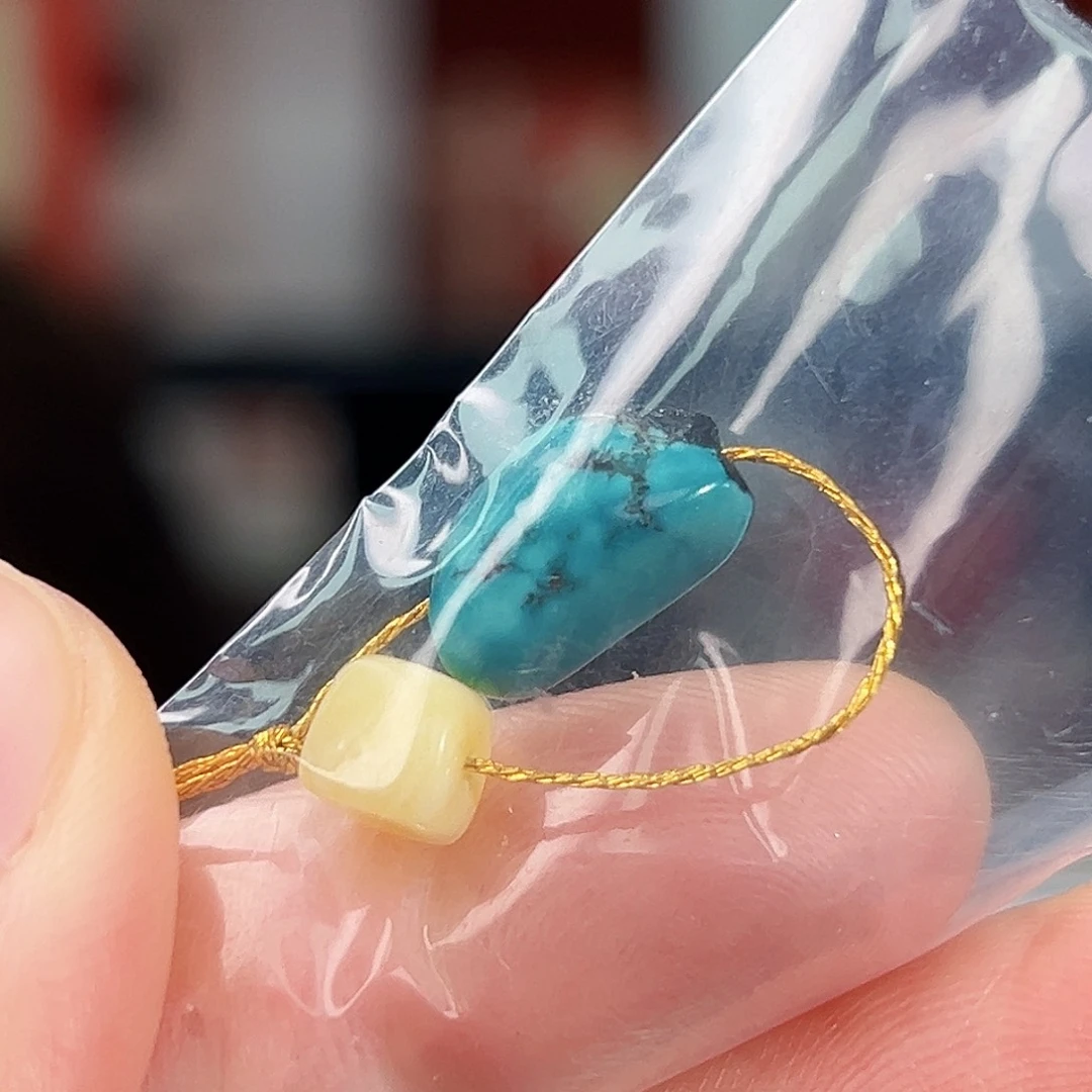 蜜蜡未镶嵌珠宝奇石