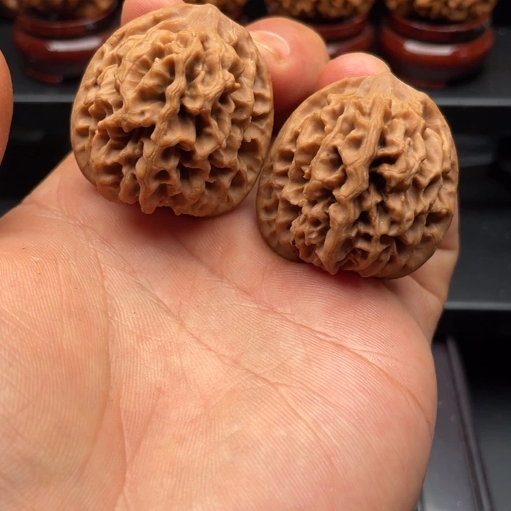 桃核吊坠秦岭秦闷35