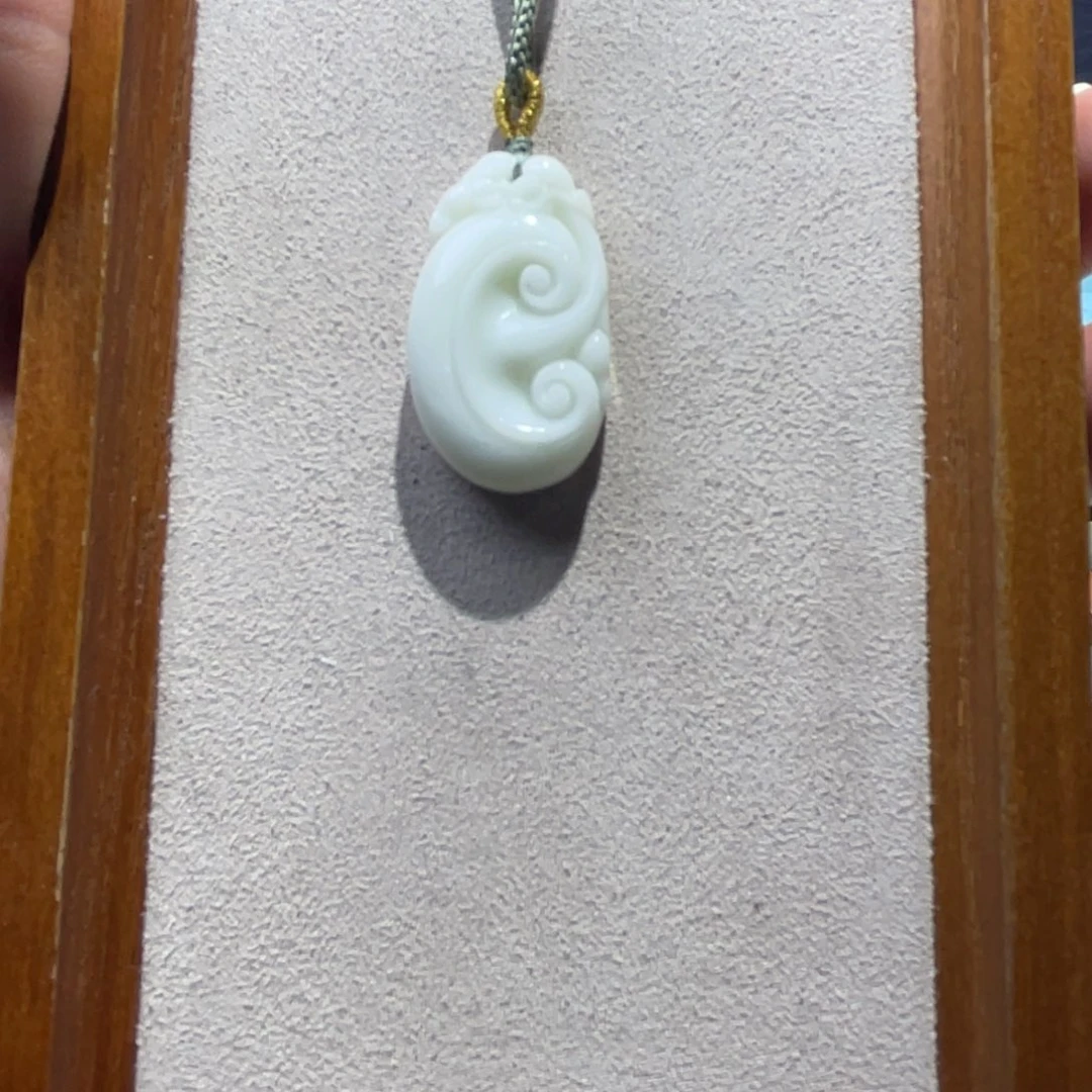 蓝田玉（蛇纹石化大理石玉）颈饰未镶嵌小***1