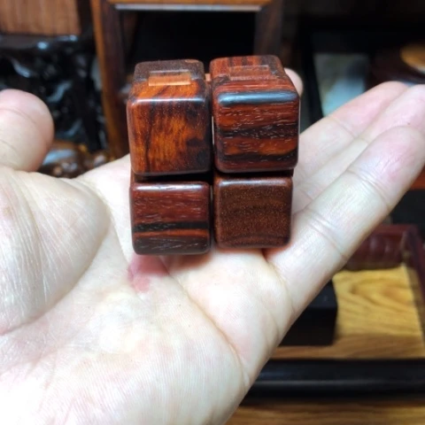 檀香紫檀（小叶紫檀）魔方