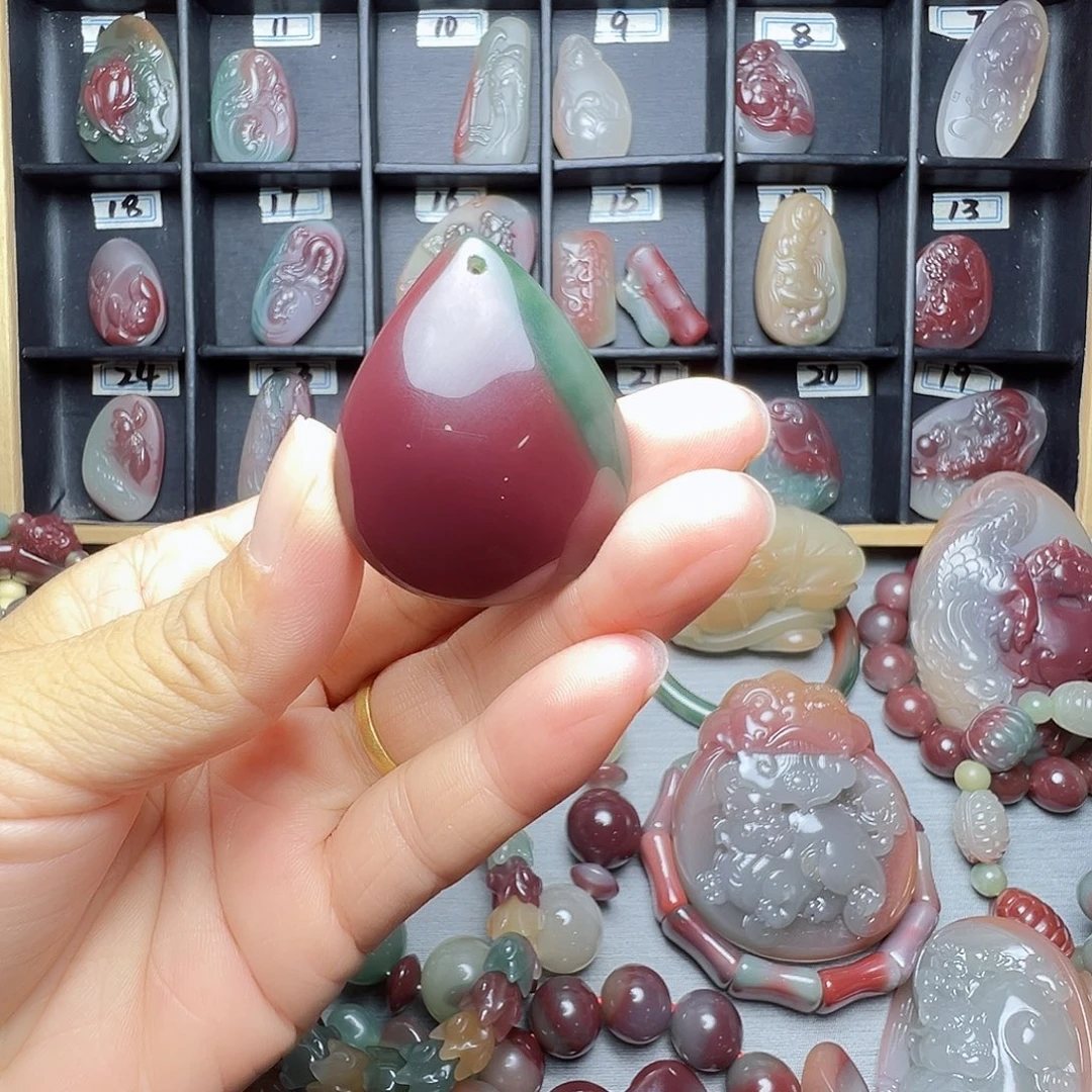 布***囊铁合金秦紫玉挂件