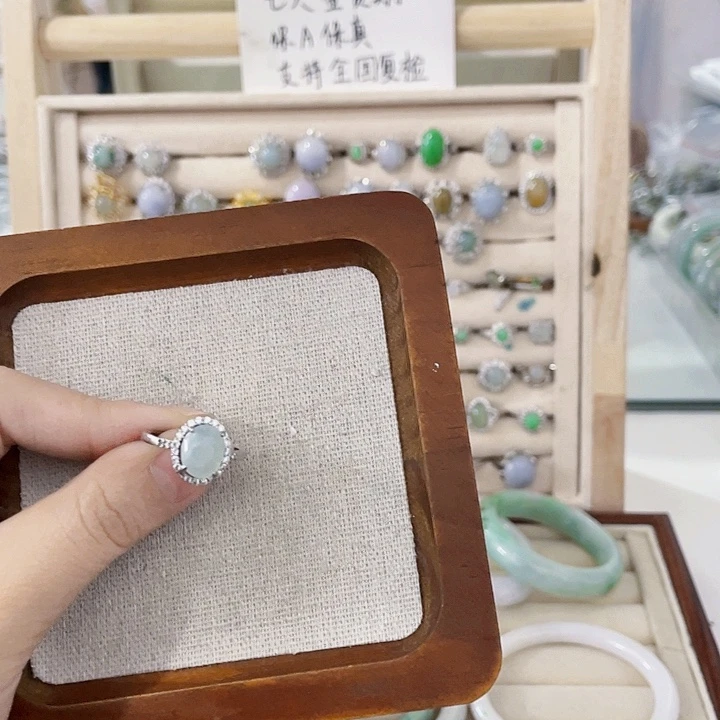 翡翠未镶嵌颈饰天然翡翠Ａ货