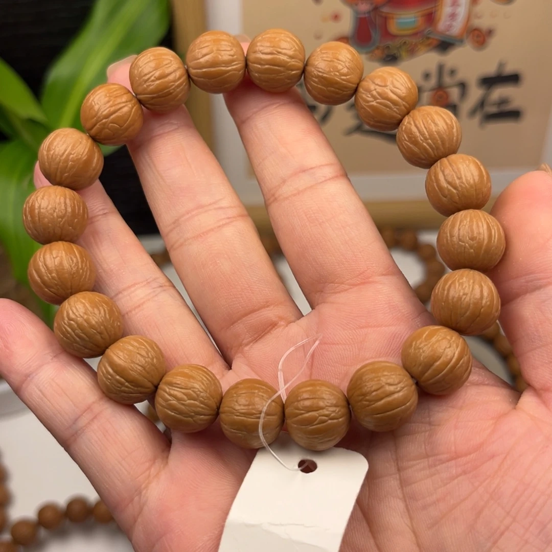万***力吊坠猴头核桃聚宝盆