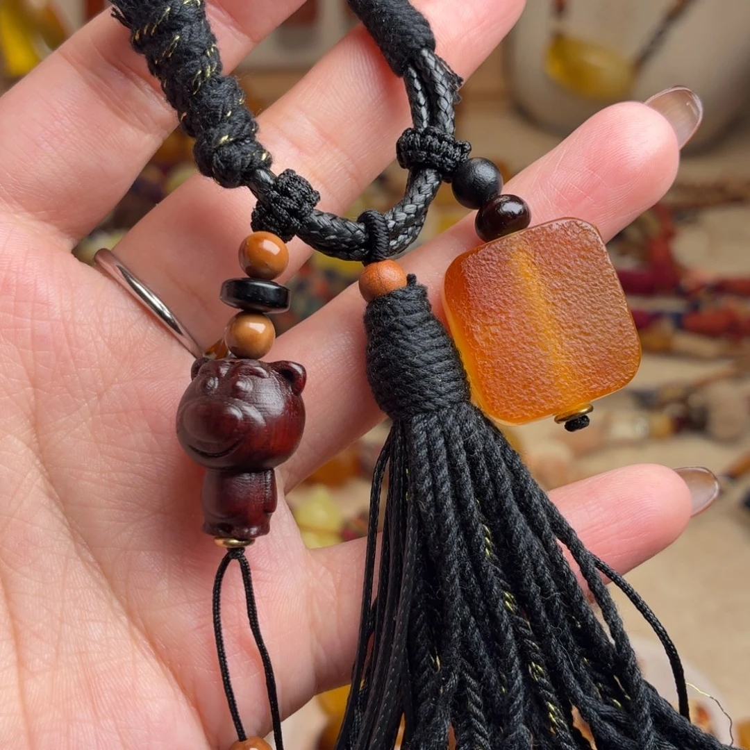 琥珀未镶嵌颈饰挂件