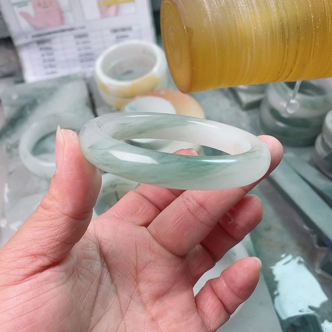 …***定制石英质玉（天山翠）