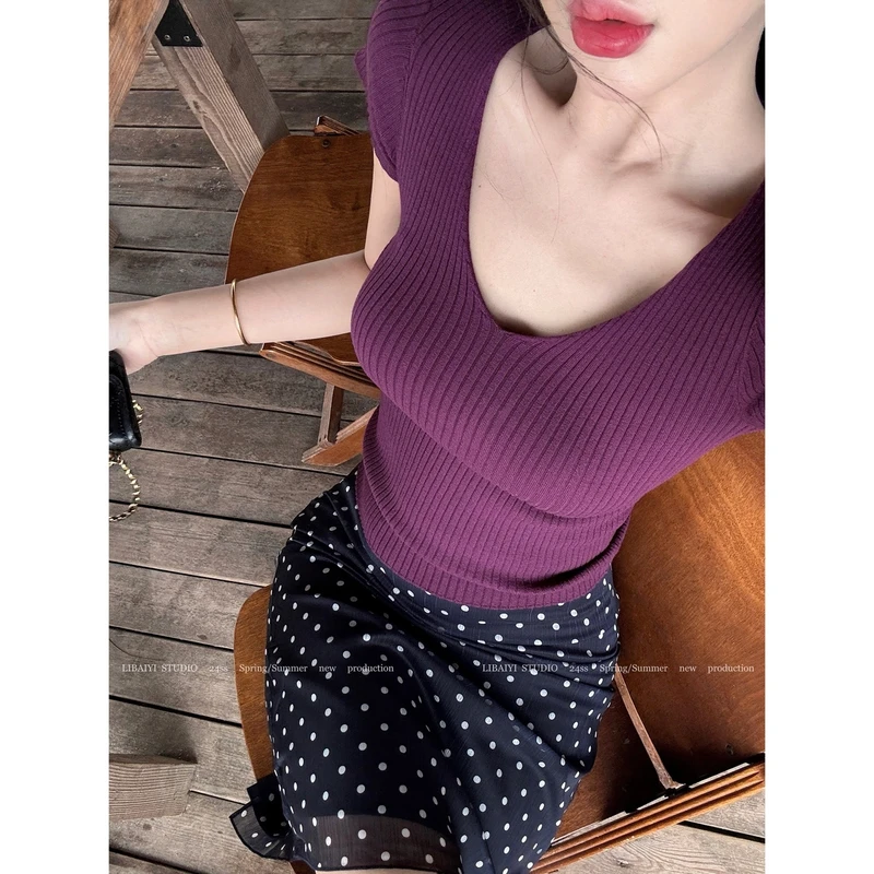 好白好欲/纯欲显白御姐基础款V领针织短袖收腰T恤上衣