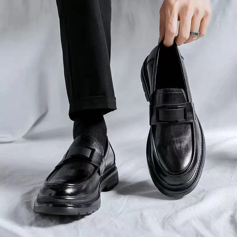 2025春季新款男士休闲皮鞋商务正装青年英伦风豆豆鞋一脚蹬乐福鞋