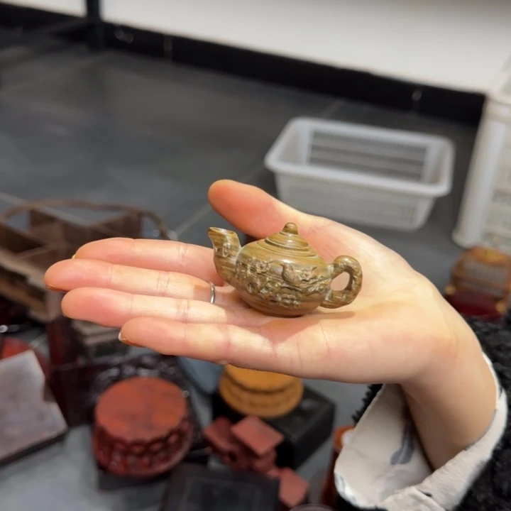 橄榄核摆件红木工艺品底座等