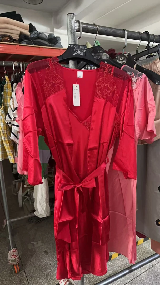 《兵哥外贸》大红色吊带蕾丝睡裙套装 发一套