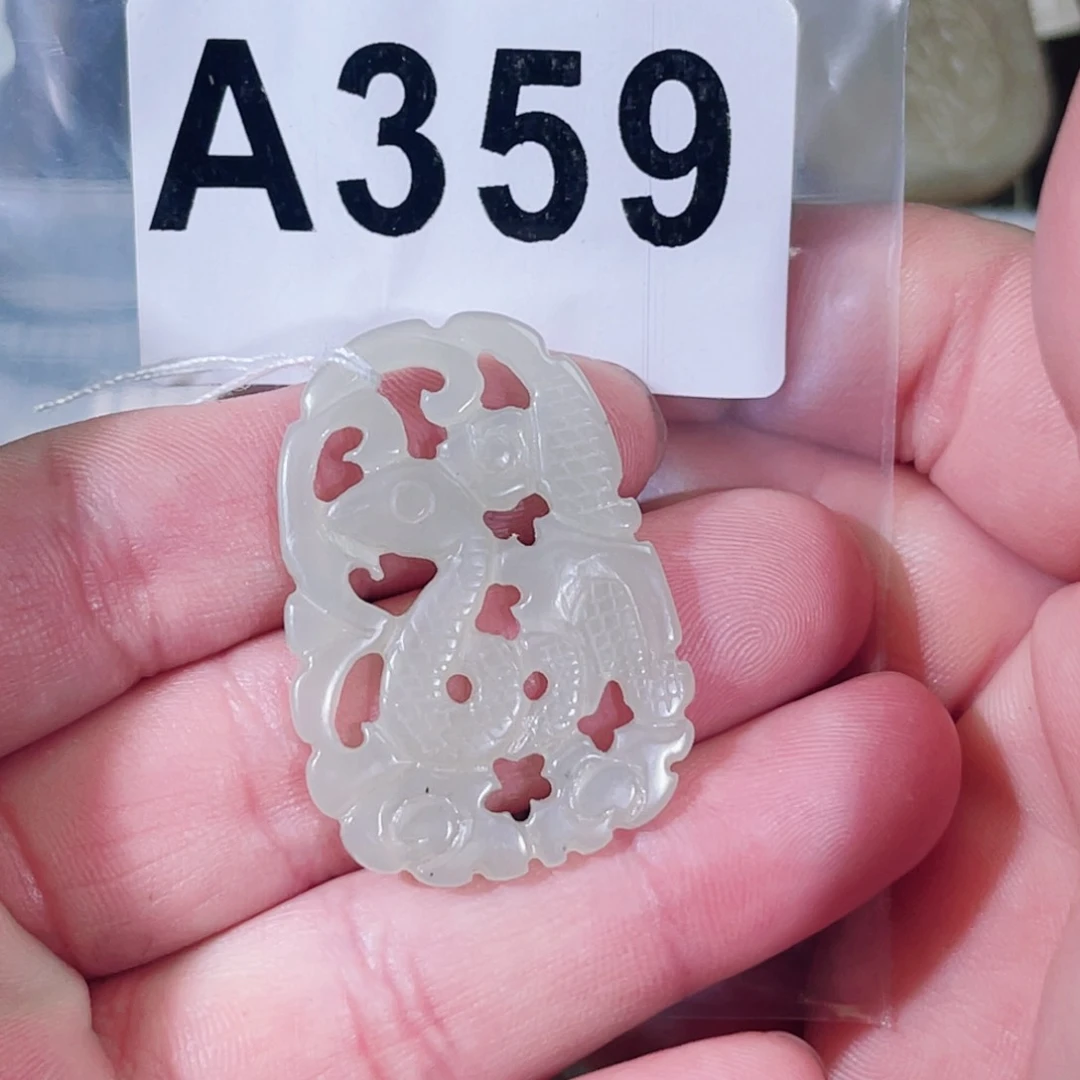 玛瑙/玉髓颈饰合金