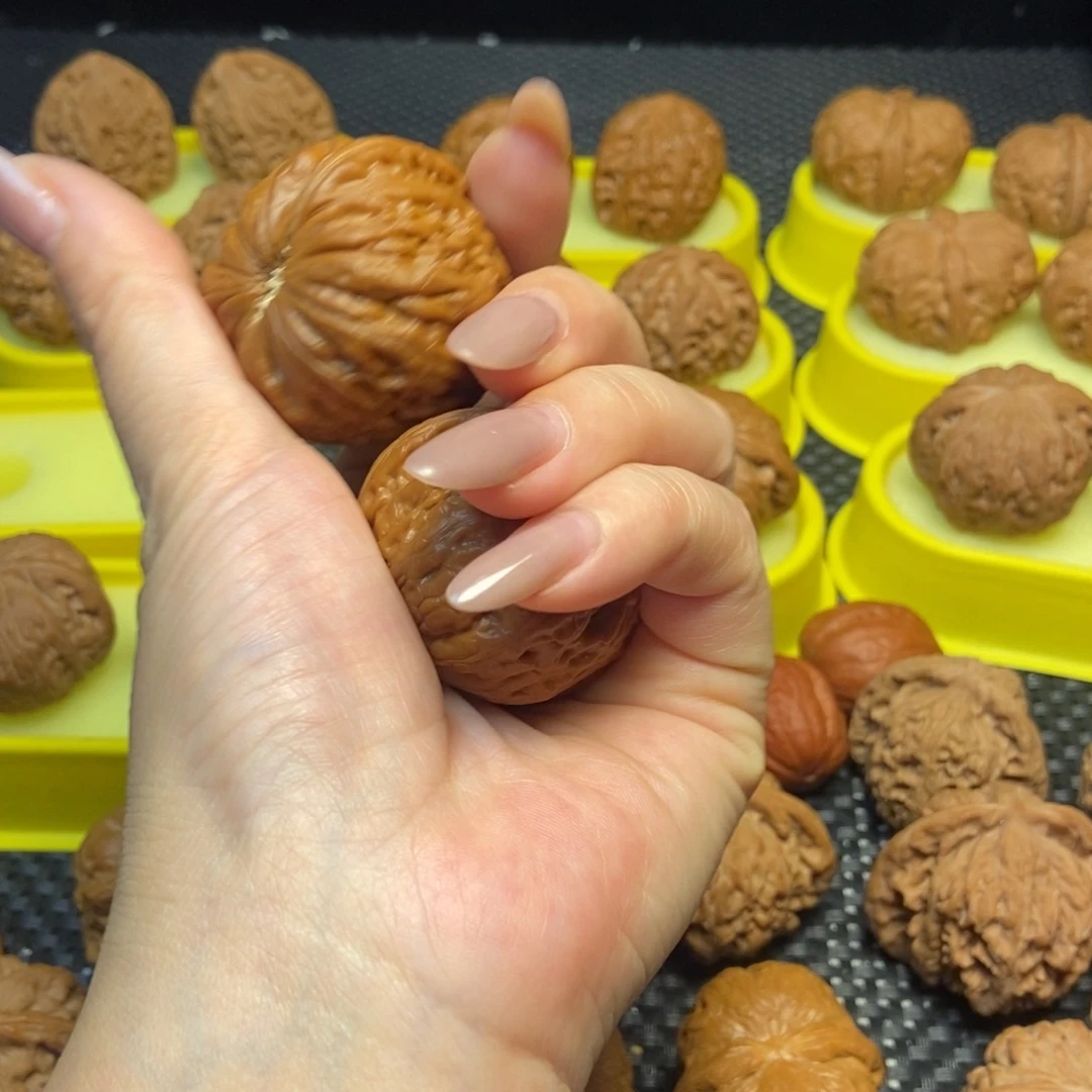 文玩核桃把件铁锤41➕打底