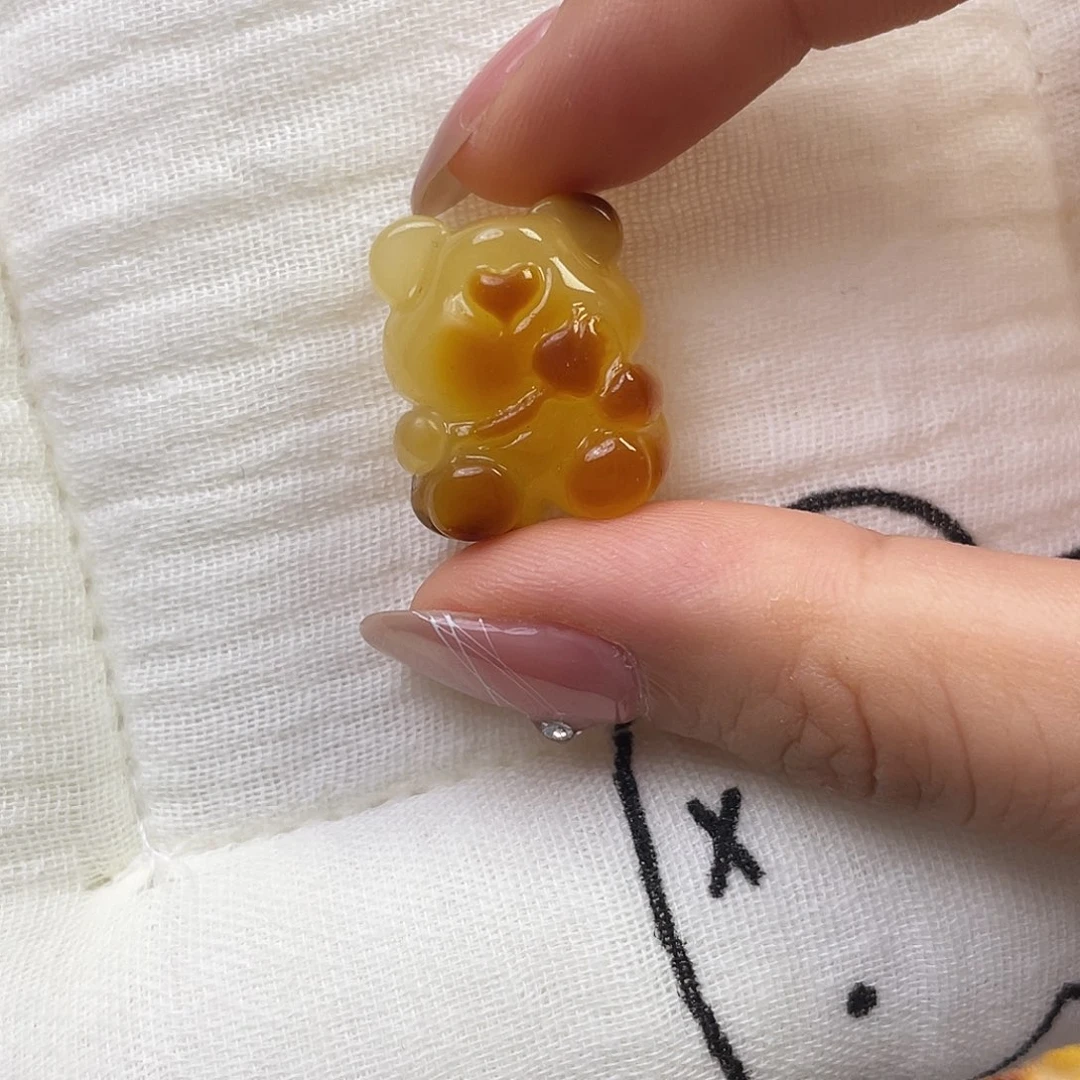 琥珀未镶嵌裸石小熊