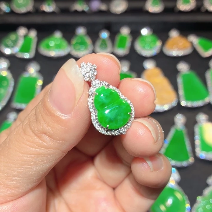 翡翠18K金镶嵌吊坠(不含链)翡翠