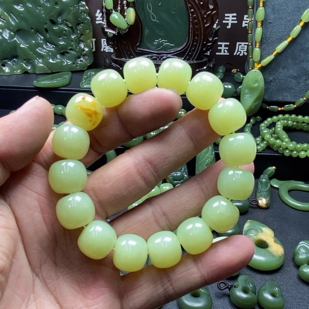 岫岩河磨玉（透闪石质玉）手链未镶嵌一****猫