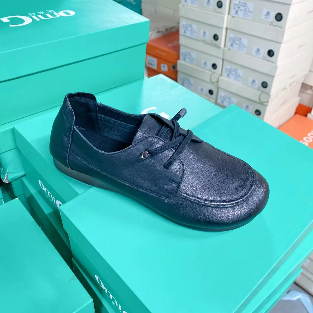 C9040 黑色  圆头平底深口单鞋真皮软底妈妈鞋