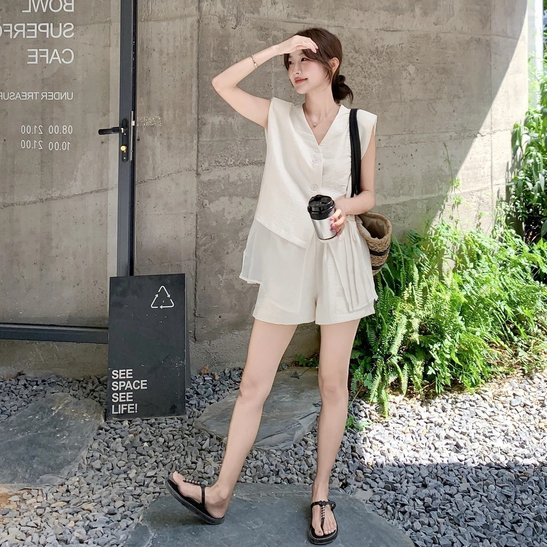 网纱拼接白色背心小香风套装女2025夏装大方得体穿搭洋气两件套