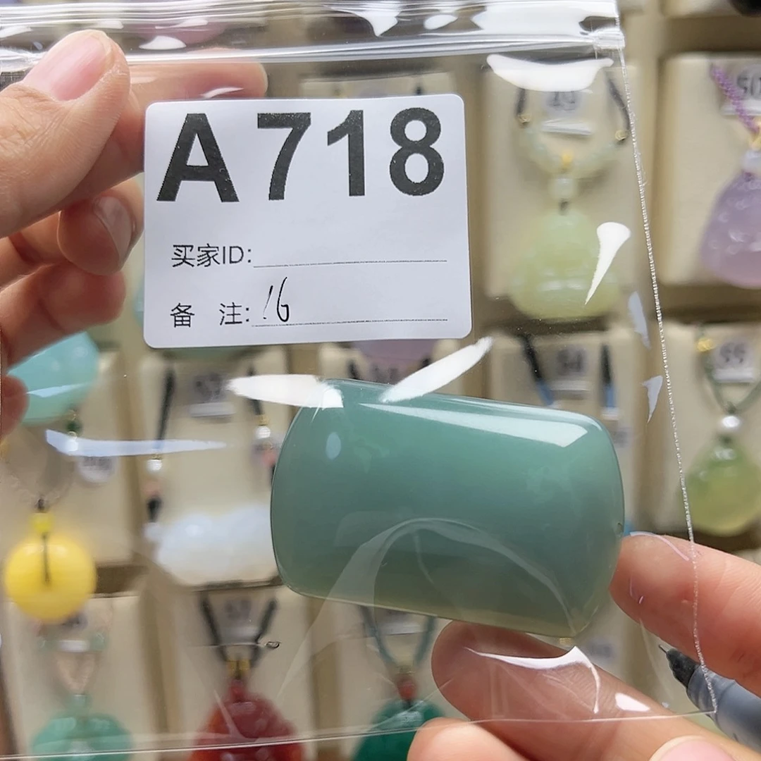 玛瑙/玉髓颈饰合金小***品