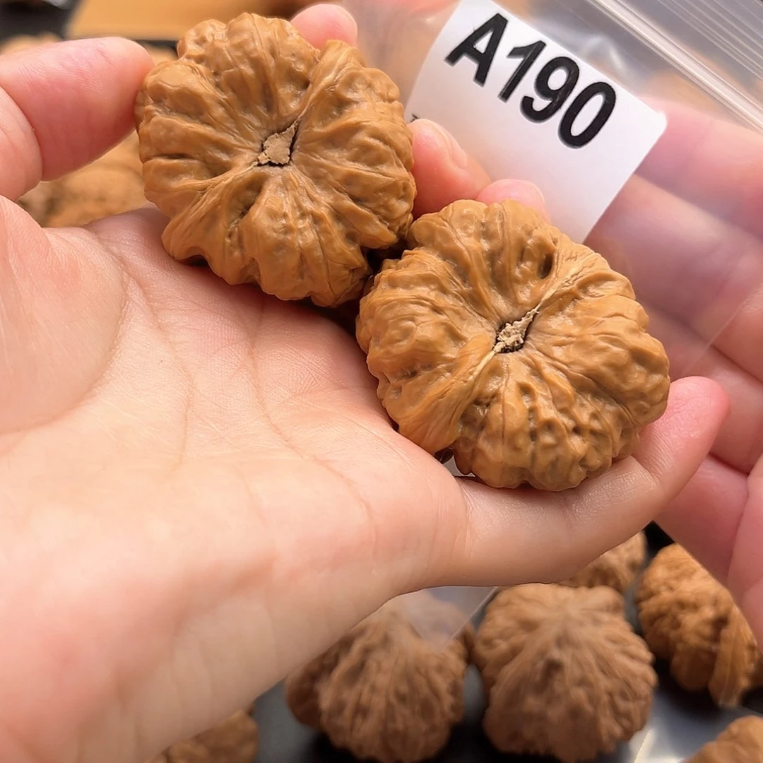 文玩核桃把件唯*蛙蛙全品42度46