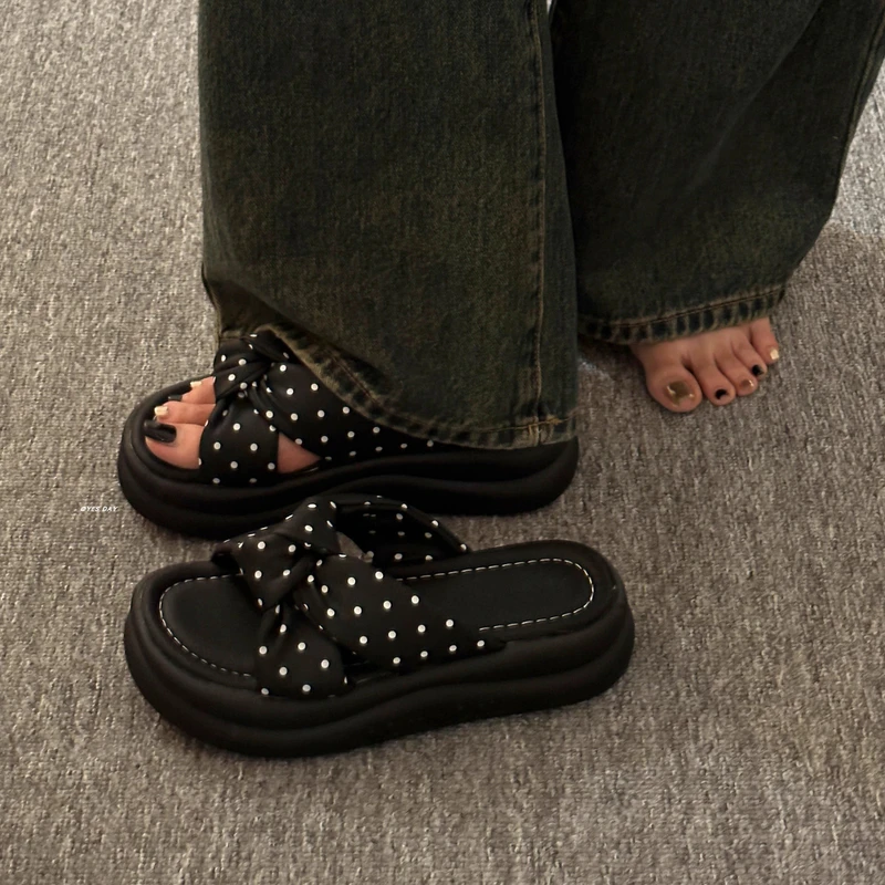 韩系少女心波点松糕厚底凉拖鞋女2025夏季新款外穿百搭露趾一字拖