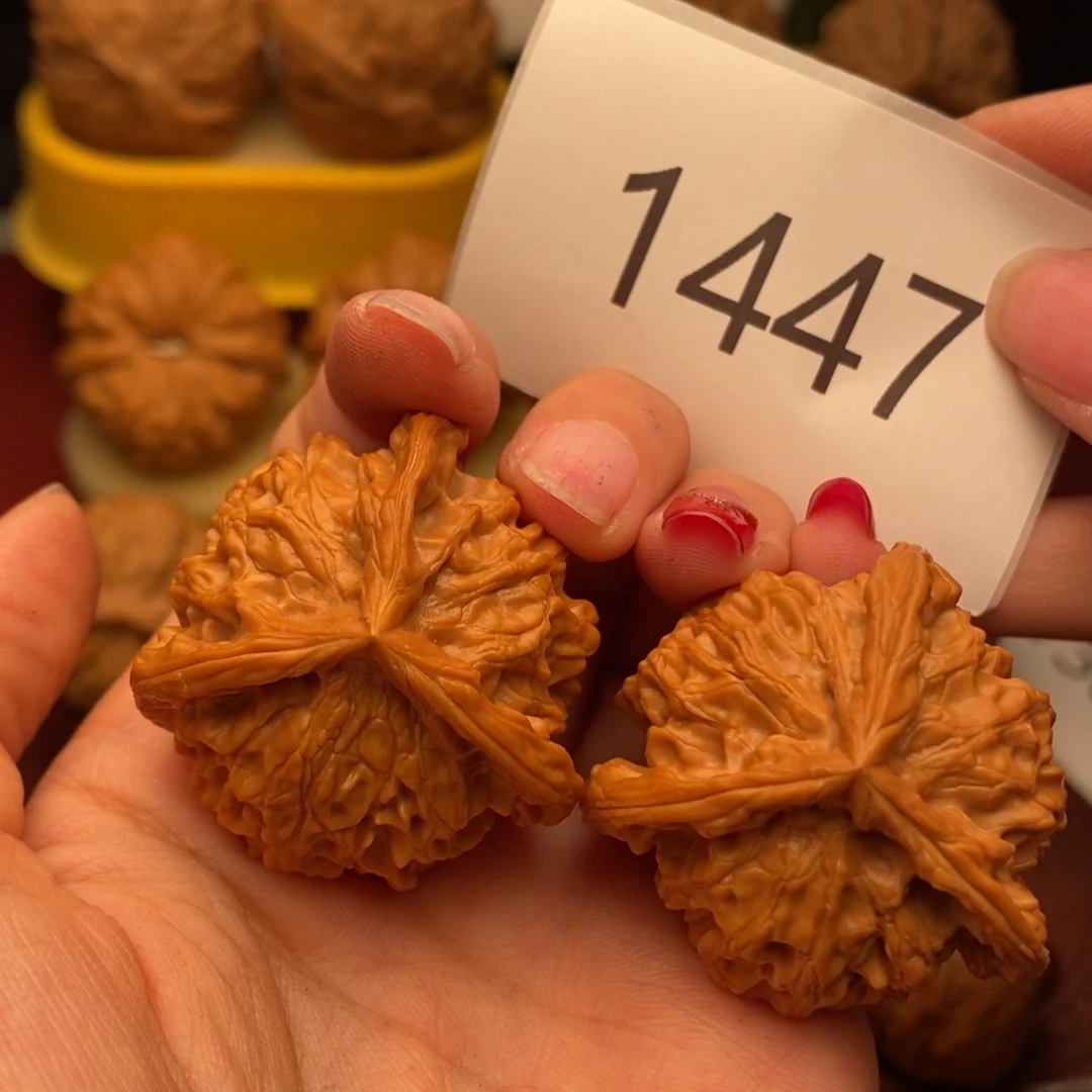 把件桃核盘山奔39……