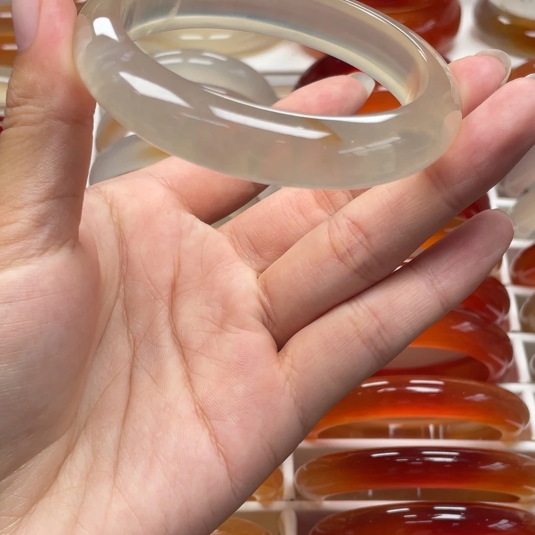 X****玛瑙/玉髓手镯未镶嵌