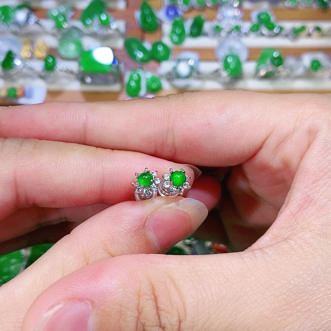 【闪购商品】翡翠挂件未镶嵌裸石